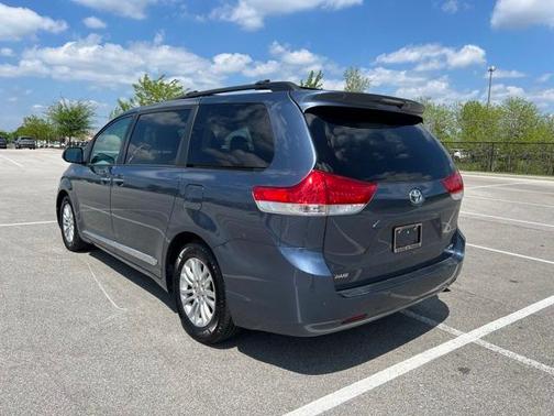 2014 Toyota Sienna L