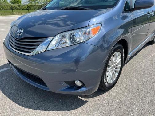 2014 Toyota Sienna L