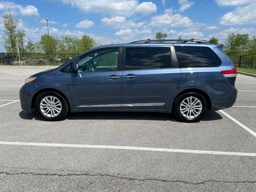 2014 Toyota Sienna L