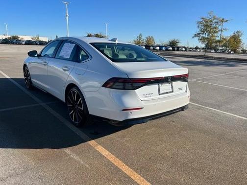 2023 Honda Accord Hybrid Touring
