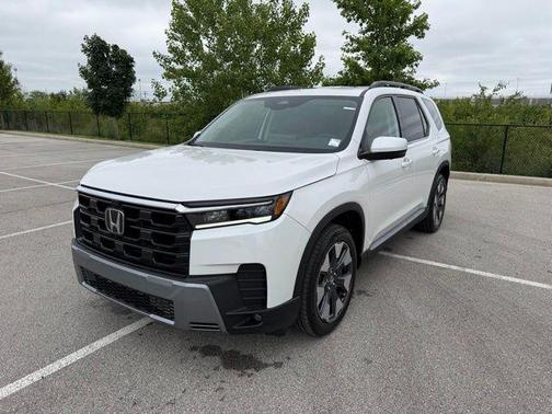 Platinum White Pearl 2026 Honda Pilot Touring