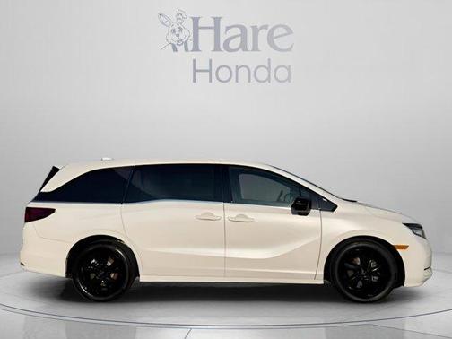 Lunar Silver Metallic 2023 Honda Odyssey Sport