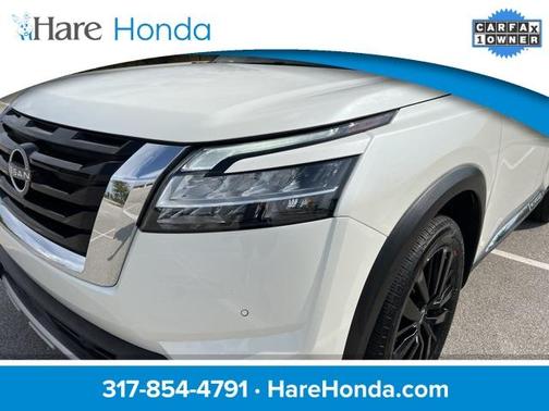 2023 Nissan Pathfinder Platinum