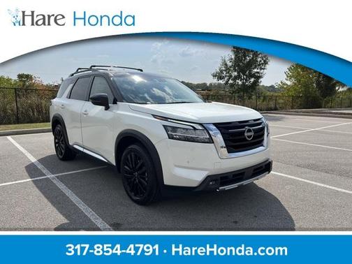 2023 Nissan Pathfinder Platinum