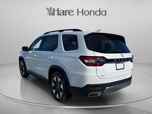 Platinum White Pearl 2026 Honda Pilot Touring