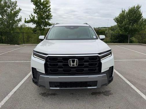 Platinum White Pearl 2026 Honda Pilot Touring S