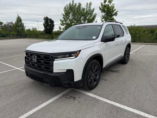 Platinum White Pearl 2026 Honda Pilot Sport