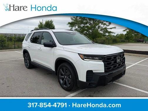 Platinum White Pearl 2026 Honda Pilot Sport
