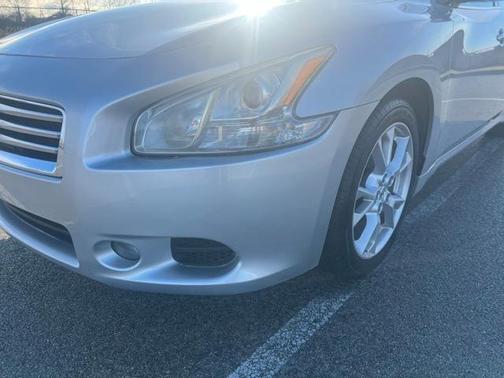 2012 Nissan Maxima SV