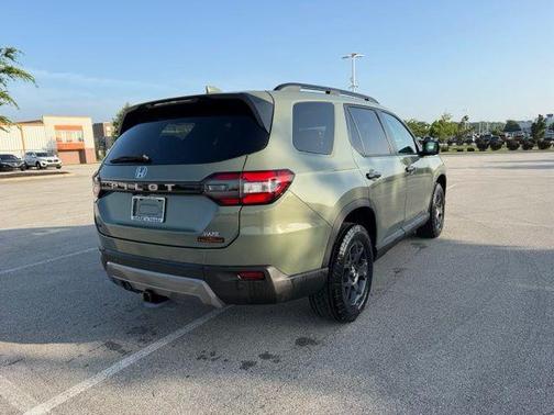 Ash Green 2026 Honda Pilot TrailSport