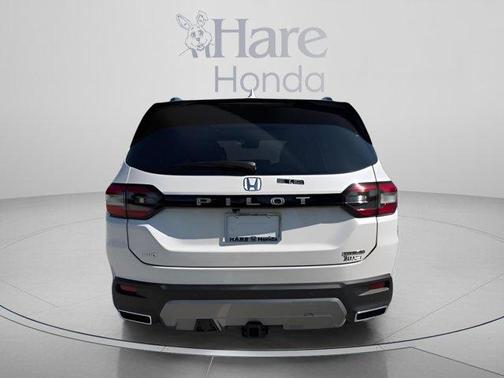 Platinum White Pearl 2026 Honda Pilot Touring