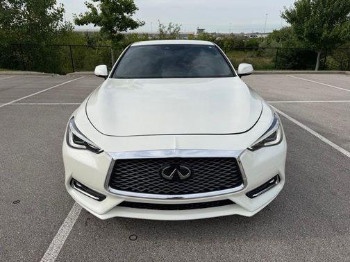 Majestic White 2019 INFINITI Q60 3.0t LUXE
