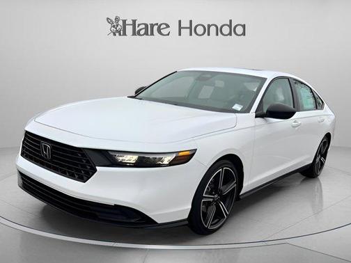 Platinum White Pearl 2026 Honda Accord SE Sedan