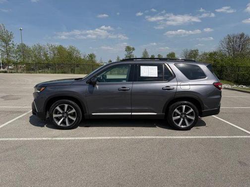 Modern Steel Metallic 2023 Honda Pilot Elite