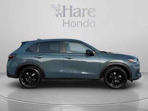 Pearl 2027 Honda HR-V Sport