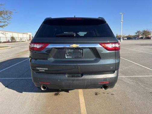 2020 Chevrolet Traverse LT Cloth