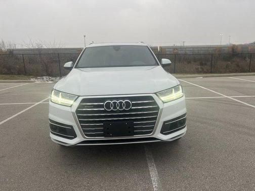 2019 Audi Q7 55 Premium Plus