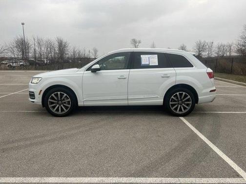 2019 Audi Q7 55 Premium Plus