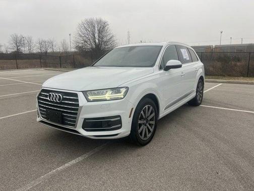 2019 Audi Q7 55 Premium Plus