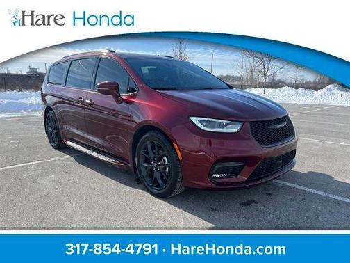 2021 Chrysler Pacifica Touring-L