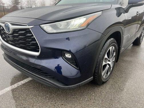 2020 Toyota Highlander Hybrid XLE