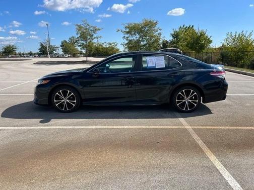 2020 Toyota Camry 