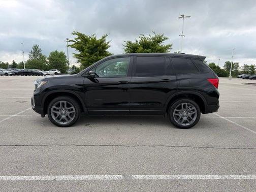 Crystal Black Pearl 2023 Honda Passport EX-L