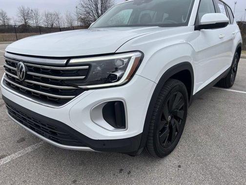 2024 Volkswagen Atlas 2.0T SE