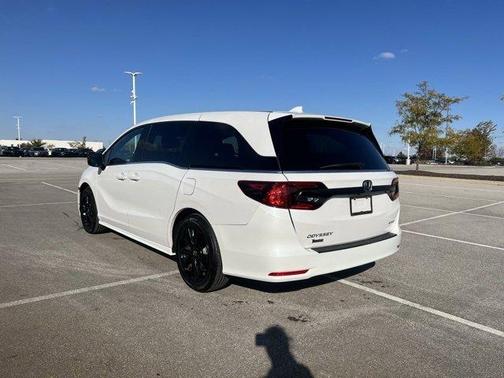 2023 Honda Odyssey Sport