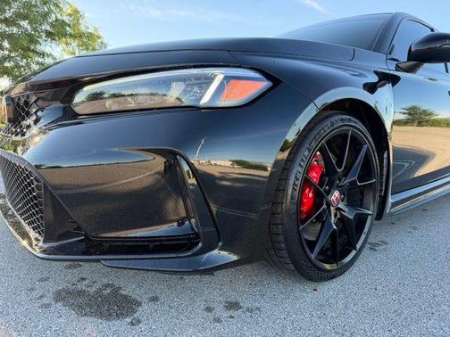 Crystal Black Pearl 2025 Honda Civic Type R Base