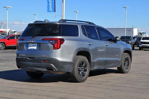 2023 GMC Acadia AWD AT4