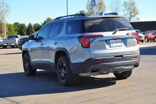 2023 GMC Acadia AWD AT4