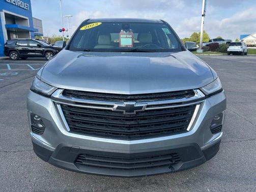 Sterling Gray Metallic 2023 Chevrolet Traverse LS