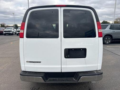 2018 Chevrolet Express 3500 LT