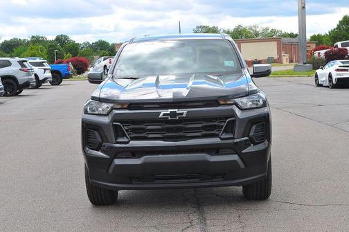 Black 2026 Chevrolet Colorado LT
