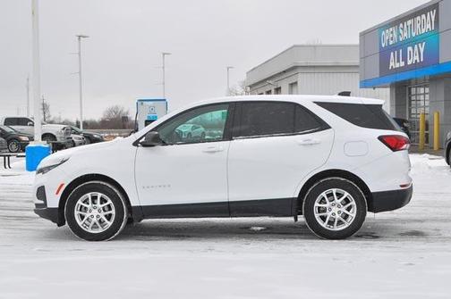 2022 Chevrolet Equinox LS