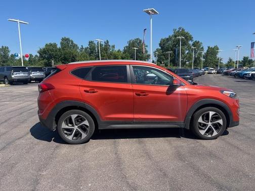 2016 Hyundai TUCSON Sport