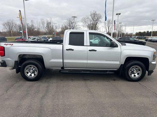 Silver Ice Metallic 2018 Chevrolet Silverado 1500 LS