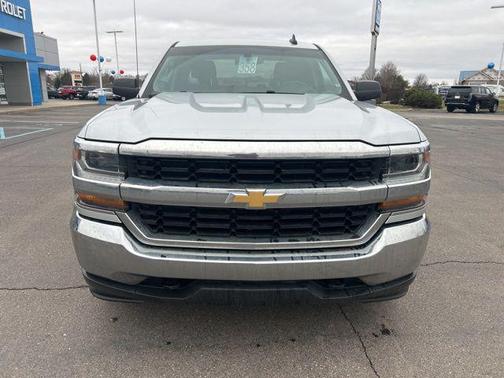 Silver Ice Metallic 2018 Chevrolet Silverado 1500 LS
