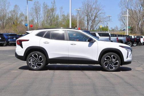 2025 Chevrolet Trax FWD 2RS
