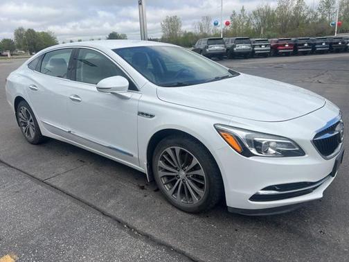 2017 Buick LaCrosse Essence