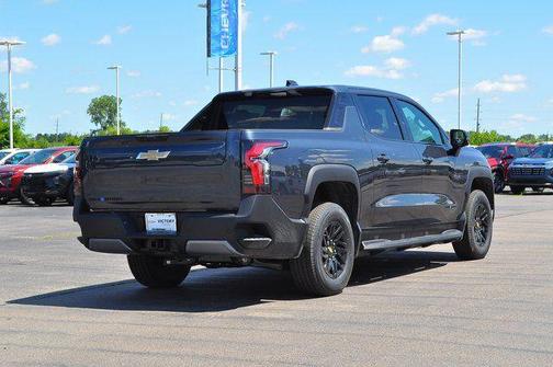 2025 Chevrolet Silverado EV LT