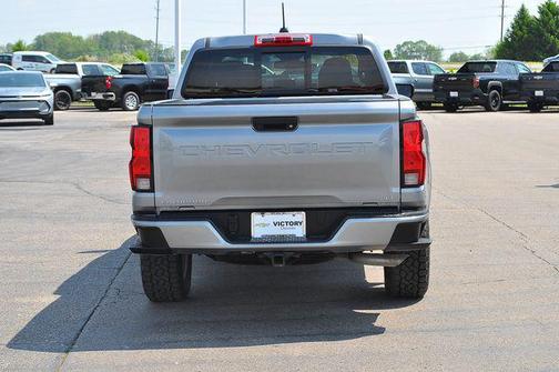 Sterling Gray Metallic 2024 Chevrolet Colorado LT