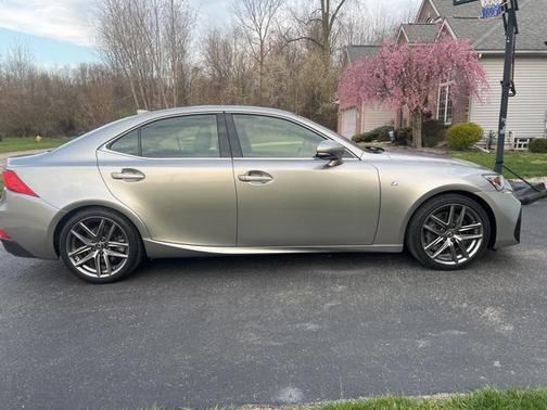 2019 Lexus IS 300 Base
