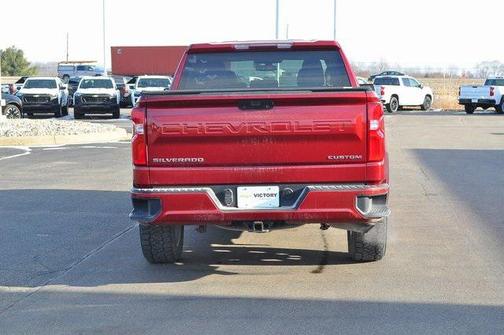 2020 Chevrolet Silverado 1500 Custom