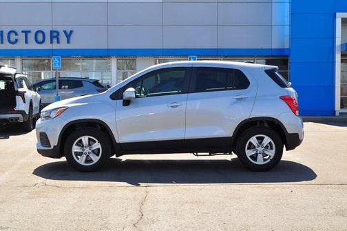 2022 Chevrolet Trax LS