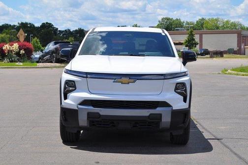 2025 Chevrolet Silverado EV LT