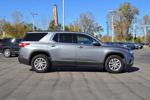 2020 Chevrolet Traverse LT Cloth