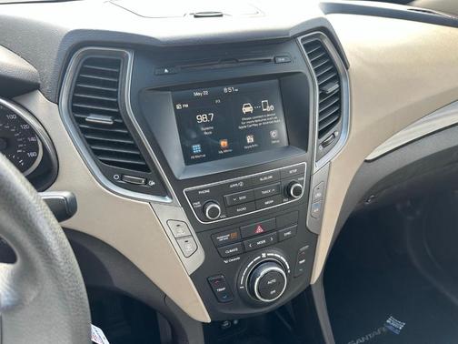 Frost White Pearl 2017 Hyundai Santa Fe Sport 2.4L