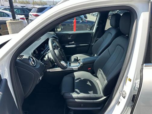 White 2026 Mercedes-Benz GLB 250 Base